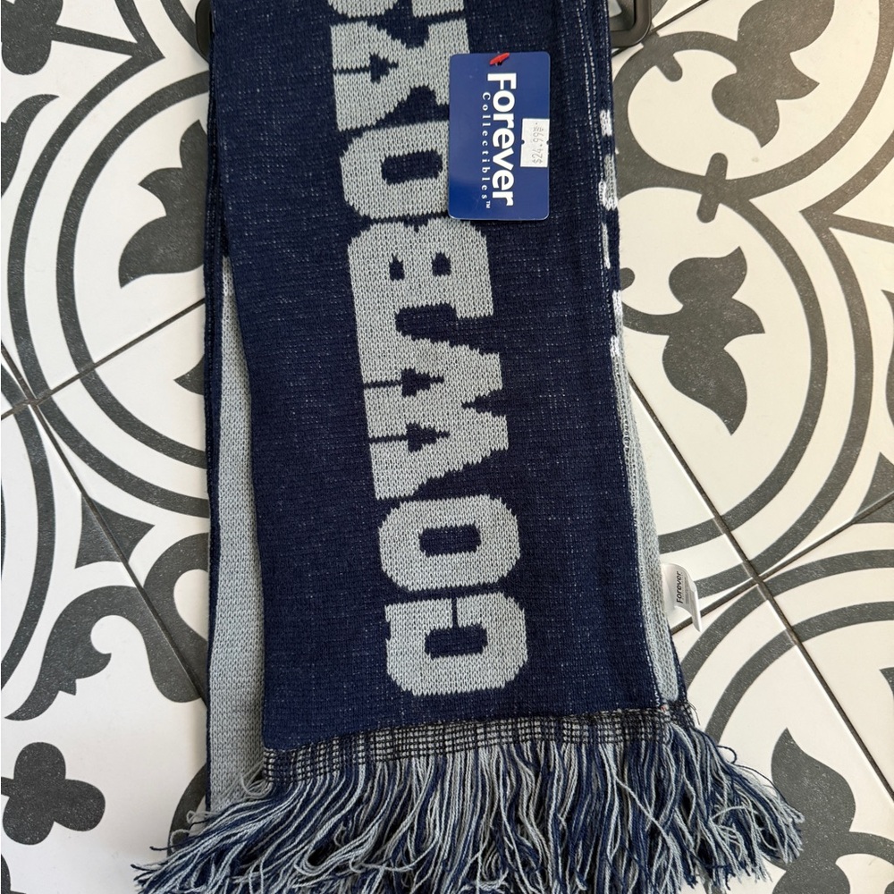 Dallas Cowboys Forever Collectibles Navy and White Knit Scarf new with tags